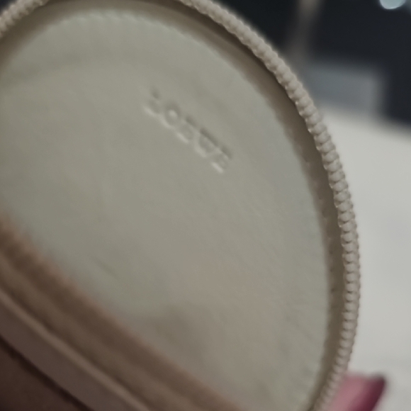 Loewe Beige Round Leather Coin Purse - Picture 5 of 5